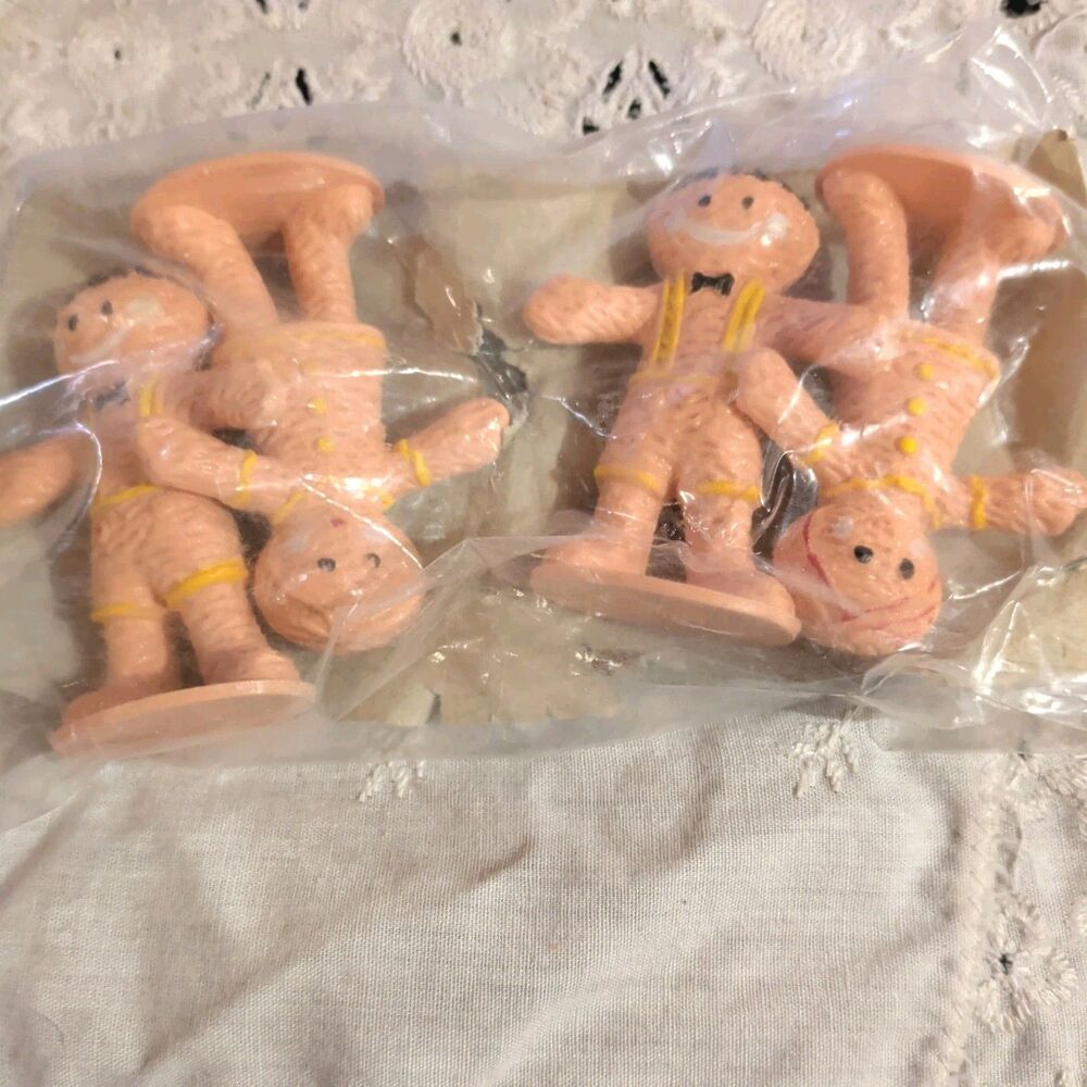 Vintage Diener Ind Gingerbread Man Set 2.5" Figures 1970s Hong Kong Boy & Girl